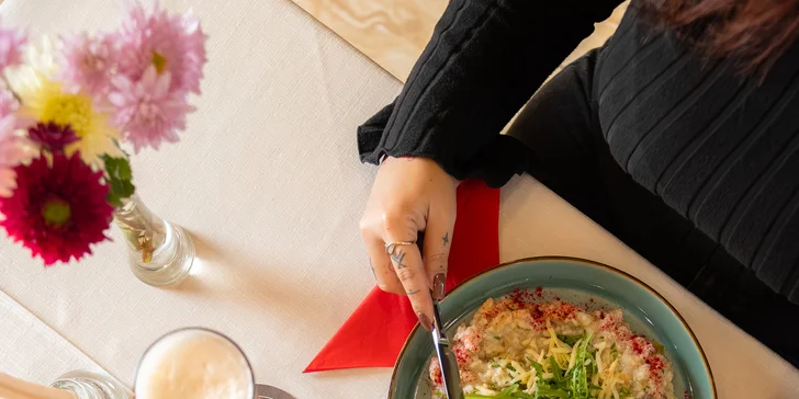 Relaxácia vo wellness, masáž aj pivný kúpeľ a voucher do reštaurácie pre 2 osoby