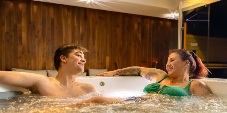 Relaxácia vo wellness, masáž aj pivný kúpeľ a voucher do reštaurácie pre 2 osoby