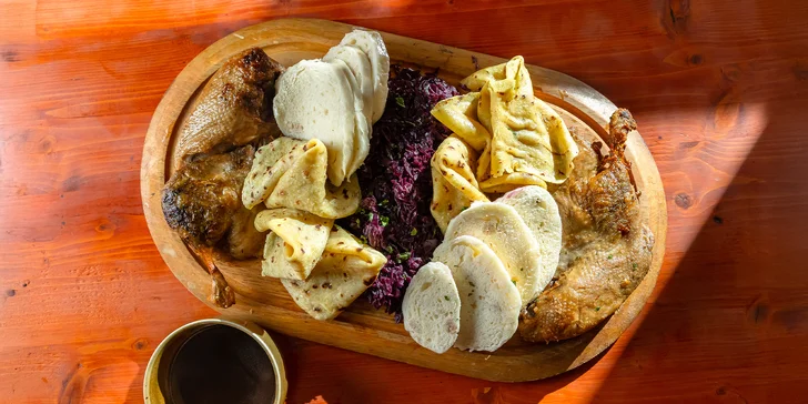 Kačacie hody s lokšami aj knedľou pre 1 alebo 2 osoby v Kôlničke