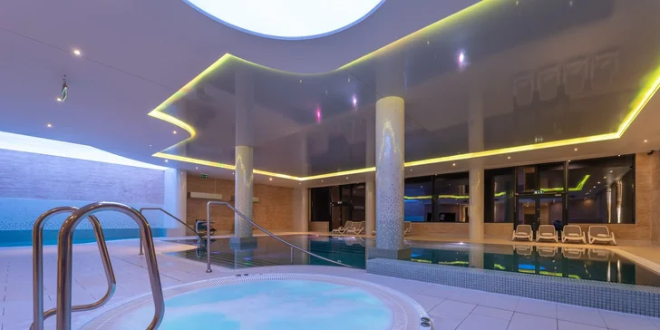 Dovolenka pri Baltskom mori: hotel pri pláži a lesoch národného parku, wellness a polpenzia