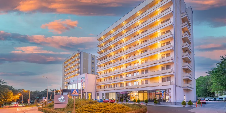 Dovolenka pri Baltskom mori: hotel pri pláži a lesoch národného parku, wellness a polpenzia