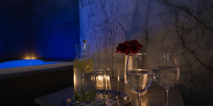 Romantický pobyt v Kutnej Hore: moderné izby s raňajkami, vínom aj možnosťou vírivky