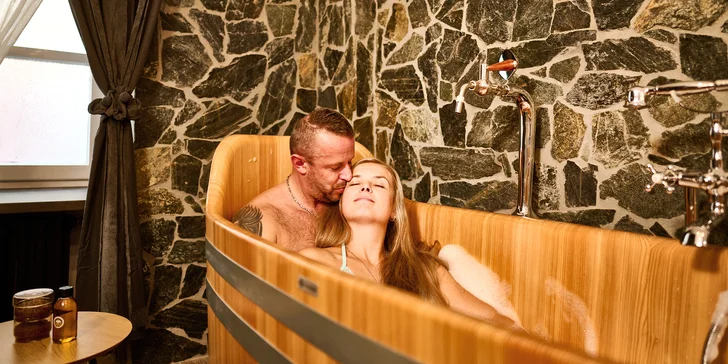 Pobyt v Pivnom apartmáne v centre Znojma: fínska sauna, pivný kúpeľ a 4 litre piva