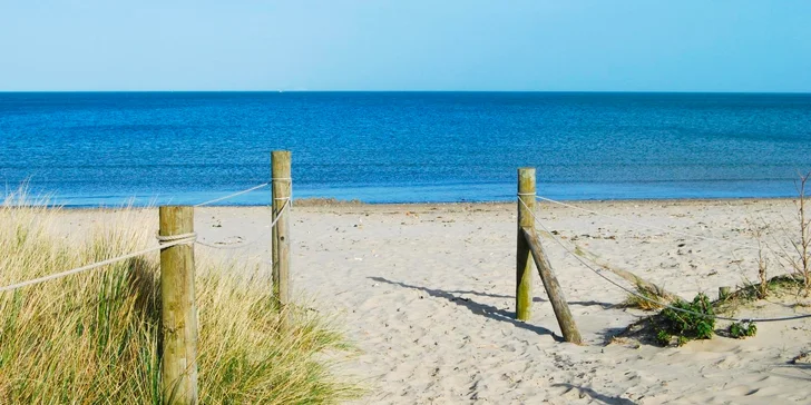 Pobyt v obci Rewal pri Balte, 45 km od Międzyzdrojów: vila 200 m od pláže, strava aj wellness