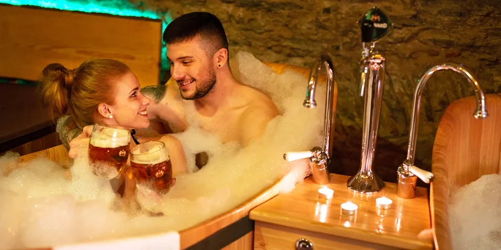 Romantika a oddych v srdci Znojma: pobyt s infrasaunou na izbe aj pivným či vínnym kúpeľom
