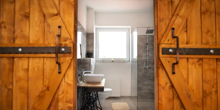 Romantika a oddych v srdci Znojma: pobyt s infrasaunou na izbe aj pivným či vínnym kúpeľom