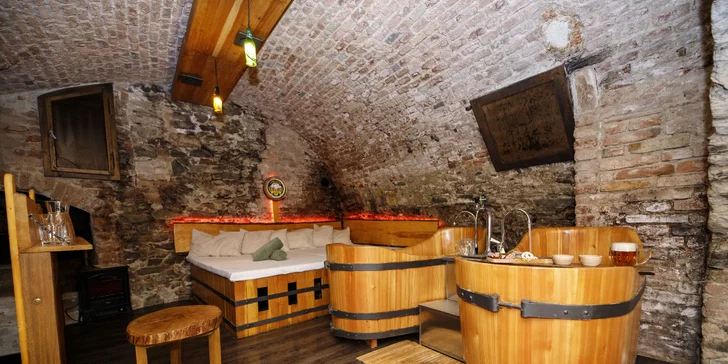 Romantika a oddych v srdci Znojma: pobyt s infrasaunou na izbe aj pivným či vínnym kúpeľom