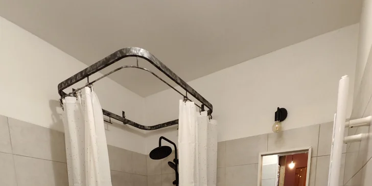 Romantika a oddych v srdci Znojma: pobyt s infrasaunou na izbe aj pivným či vínnym kúpeľom