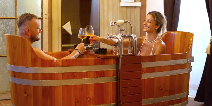 Romantika a oddych v srdci Znojma: pobyt s infrasaunou na izbe aj pivným či vínnym kúpeľom