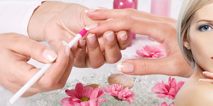 5,49 eur za krásne a žiarivé nechty vďaka japonskej manikúre v Štúdiu 25 v Košiciach! Ozdravte vaše nechty a dodajte im viac lesku, so zľavou 58 %!