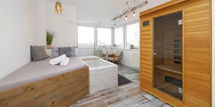 Romantika a oddych v srdci Znojma: pobyt s infrasaunou na izbe aj pivným či vínnym kúpeľom