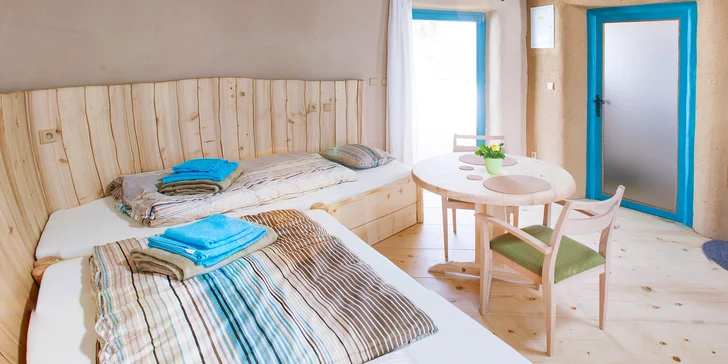 Dovolenka v rozprávkovom Hobitíne pod Orlickými horami pre pár aj rodinu