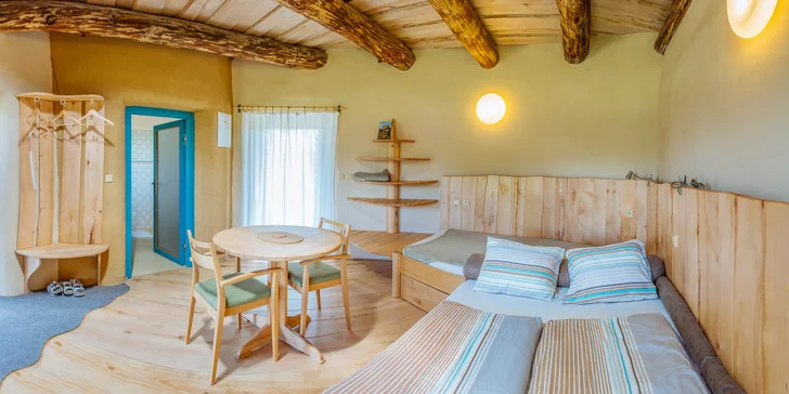 Dovolenka v rozprávkovom Hobitíne pod Orlickými horami pre pár aj rodinu