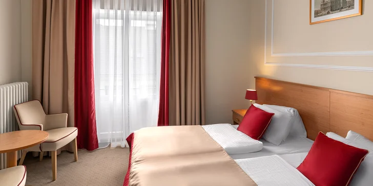 Pobyt vo Františkových Lázňach: bazén a sauna, procedúry alebo masáž a polpenzia