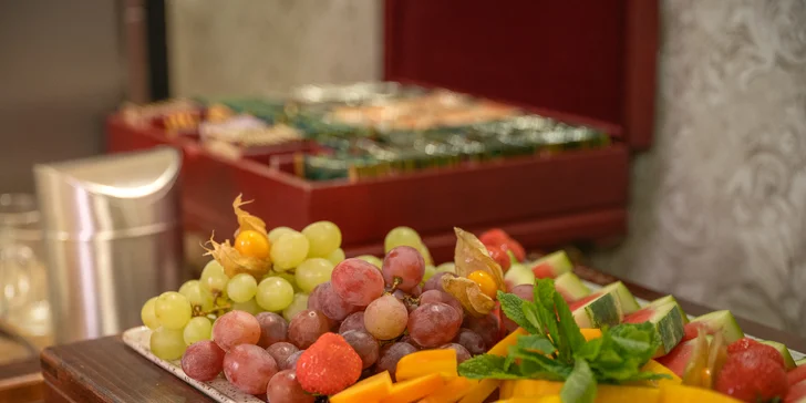 Pobyt vo Františkových Lázňach: bazén a sauna, procedúry alebo masáž a polpenzia