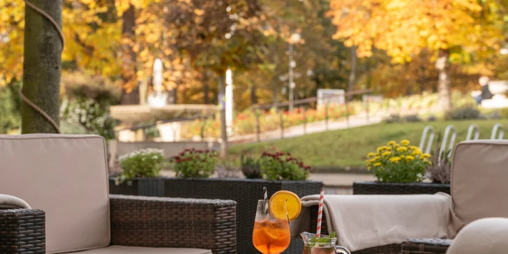 Pobyt vo Františkových Lázňach: bazén a sauna, procedúry alebo masáž a polpenzia