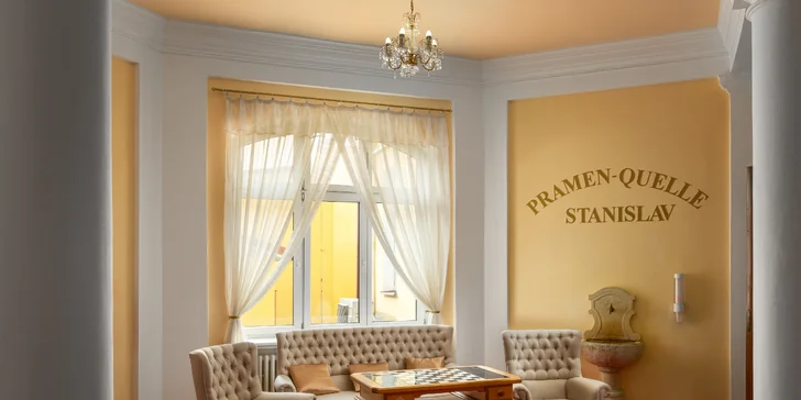 Pobyt vo Františkových Lázňach: bazén a sauna, procedúry alebo masáž a polpenzia