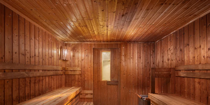 Pobyt vo Františkových Lázňach: bazén a sauna, procedúry alebo masáž a polpenzia