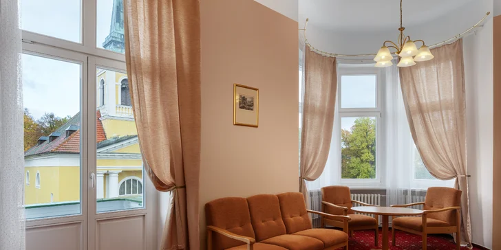 Pobyt vo Františkových Lázňach: bazén a sauna, procedúry alebo masáž a polpenzia