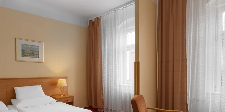 Pobyt vo Františkových Lázňach: bazén a sauna, procedúry alebo masáž a polpenzia