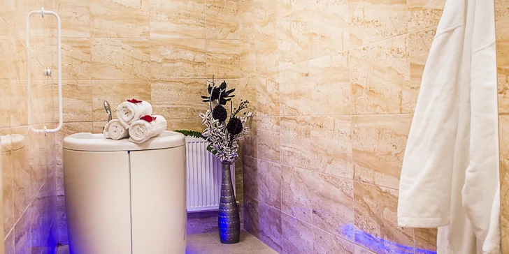 Pobyt vo Františkových Lázňach: bazén a sauna, procedúry alebo masáž a polpenzia