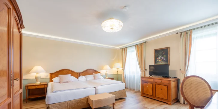 Príjemný pobyt na kaštieli neďaleko Valtíc a Lednice s raňajkami a privátnym wellness