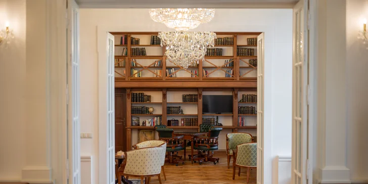 Príjemný pobyt na kaštieli neďaleko Valtíc a Lednice s raňajkami a privátnym wellness