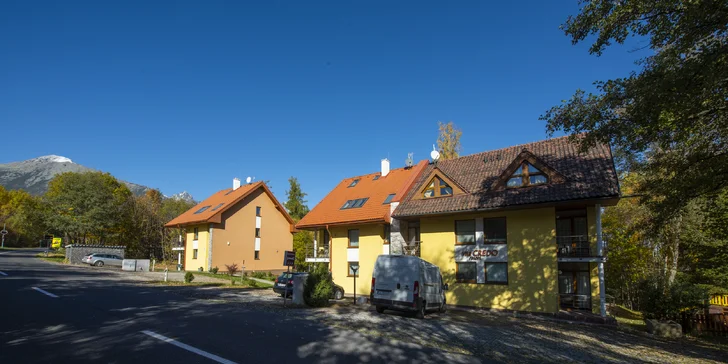 Apartmány v Dolnom Smokovci s raňajkami, syrovým tanierom a fľašou vína