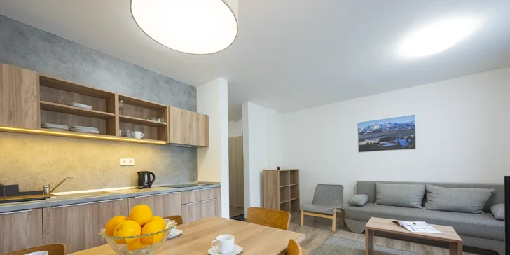 Apartmány v Dolnom Smokovci s raňajkami, syrovým tanierom a fľašou vína