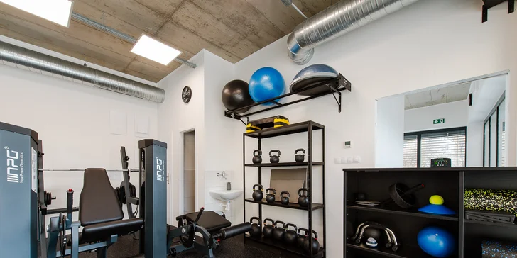 Individuálne cvičenie alebo tréning s osobným trénerom, aj permanentky v nonstop fitku