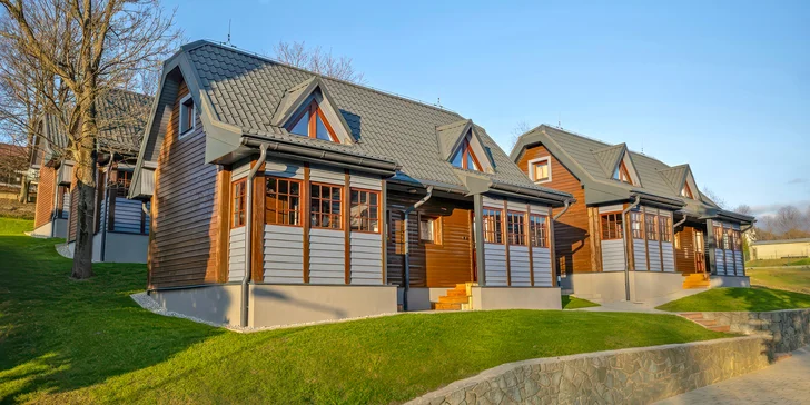 Útulné apartmánové zrubové domčeky na Kysuciach s polpenziou a privátnym wellness