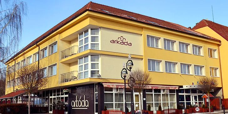 Pobyt na juhu Moravy: hotel s výhľadom na zámok Bučovice, raňajky aj vstup do wellness