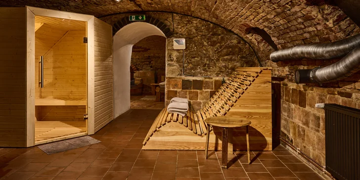 Pobyt v historickom centre Znojma: pivničný apartmán so súkromným wellness a sektom