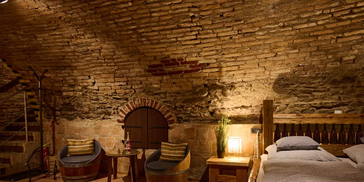 Pobyt v historickom centre Znojma: pivničný apartmán so súkromným wellness a sektom