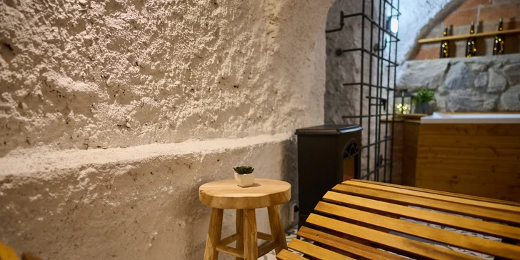 Jedinečná dovolenka v centre Jihlavy: pobyt v luxusnej pivnici s vlastnou vírivkou a saunou