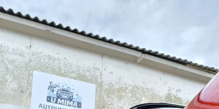 Mega umytie osobného vozidla, tepovanie interiéru a umytie exteriéru alebo dvojkrokové leštenie a ošetrenie keramickým voskom