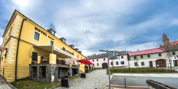 Dovolenka v podhradí: pobyt v hoteli pár krokov od hradu Bouzov
