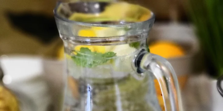 Pokoj a pohoda v Luhačoviciach: tradičný hotel s raňajkami, v blízkosti kolonáda aj plaváreň