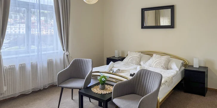 Pokoj a pohoda v Luhačoviciach: tradičný hotel s raňajkami, v blízkosti kolonáda aj plaváreň