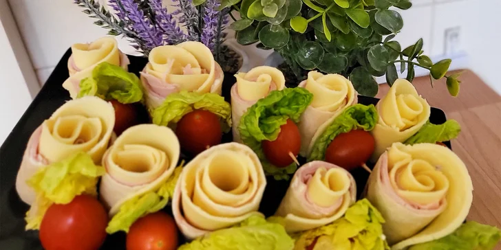 Pokoj a pohoda v Luhačoviciach: tradičný hotel s raňajkami, v blízkosti kolonáda aj plaváreň