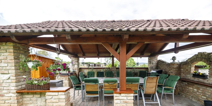 Vinársky pobyt vo Valticiach s raňajkami alebo polpenziou aj degustáciou vín