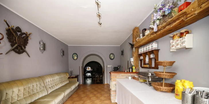 Vinársky pobyt vo Valticiach s raňajkami alebo polpenziou aj degustáciou vín