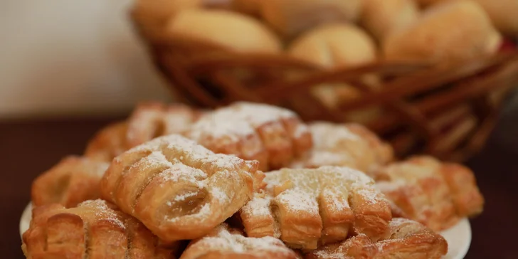 Romantický pobyt v Dubenci: bývalá fara s raňajkami a vírivkou