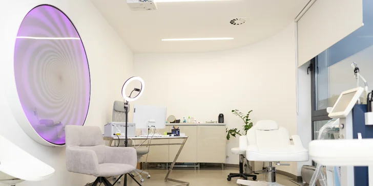 Aplikácia botulotoxínu do oblasti tváre v Neuroderm: Jedna, dve či tri lokality