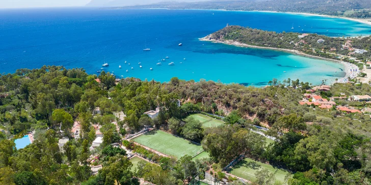 Sardínia: 4* rezort so stravou, bazénmi a spa, vrátane vstupu do prírodného parku Naturalistico Bellavista