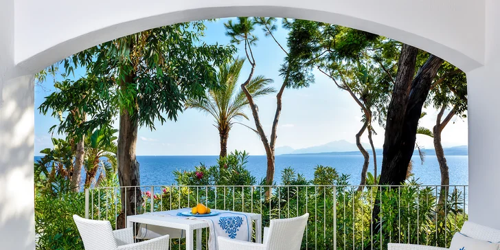 Sardínia: 4* rezort so stravou, bazénmi a spa, vrátane vstupu do prírodného parku Naturalistico Bellavista