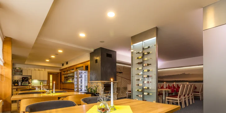 Zážitkový pobyt na južnej Morave: raňajky, 3-chodová večera, privátne wellness aj víno z vlastného vinárstva