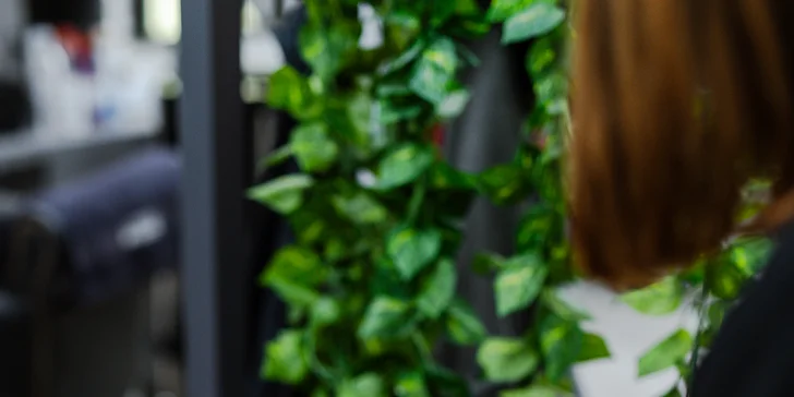 Regeneračné vlasové ošetrenia alebo presvetlenie vlasov pomocou Balayage