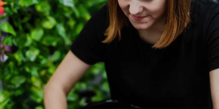 Regeneračné vlasové ošetrenia alebo presvetlenie vlasov pomocou Balayage