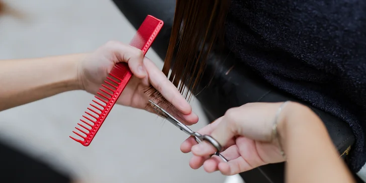 Regeneračné vlasové ošetrenia alebo presvetlenie vlasov pomocou Balayage